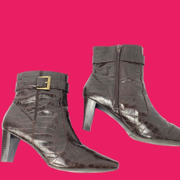 FAUX CROCODILE SKIN SQUARE TOE ZIP-UP BOOT HEELS WITH BUCKLE ✨🤎 [85] - Picture 2 of 6